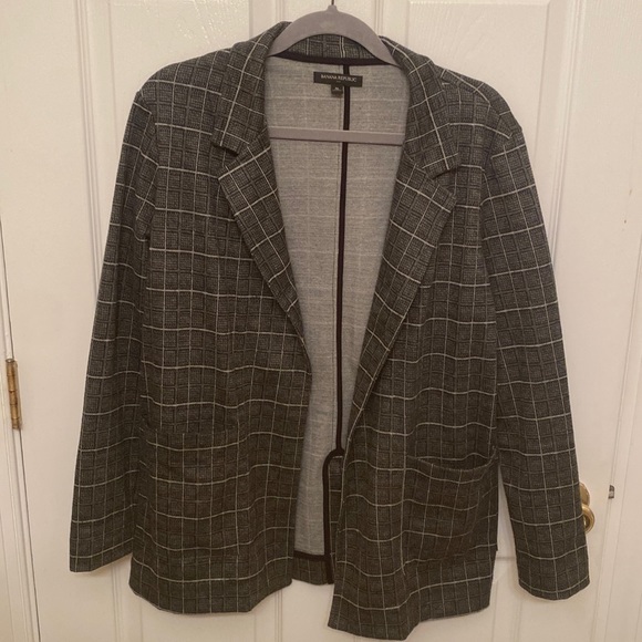 Banana Republic plaid blazer - Picture 3 of 7